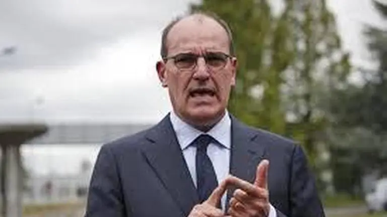 Castex announces curfew extension for France