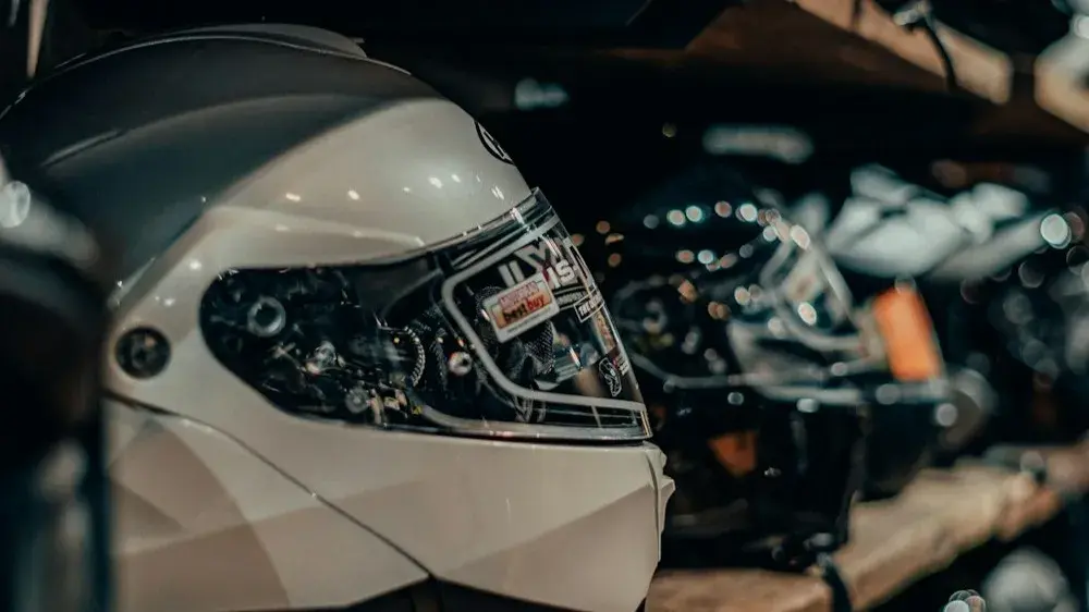 Budget-Friendly Helmets Under 2000: Explore Quality Helmets for Maximum Protection Best Bike helmets under 2000