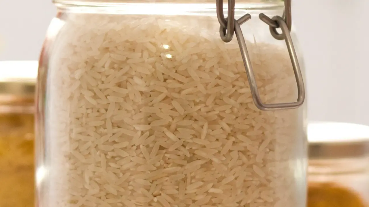 Government cuts floor price of basmati exports to $950 per tonne Rice