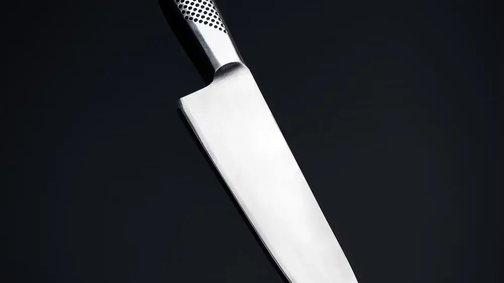 Bihar Shocker: Woman Slashes Boyfriend's Genitals, Dumps Him On Road When she surrendered to authorities, the woman confessed to the crime and stated that she cut it off because she thought it could be reattached.