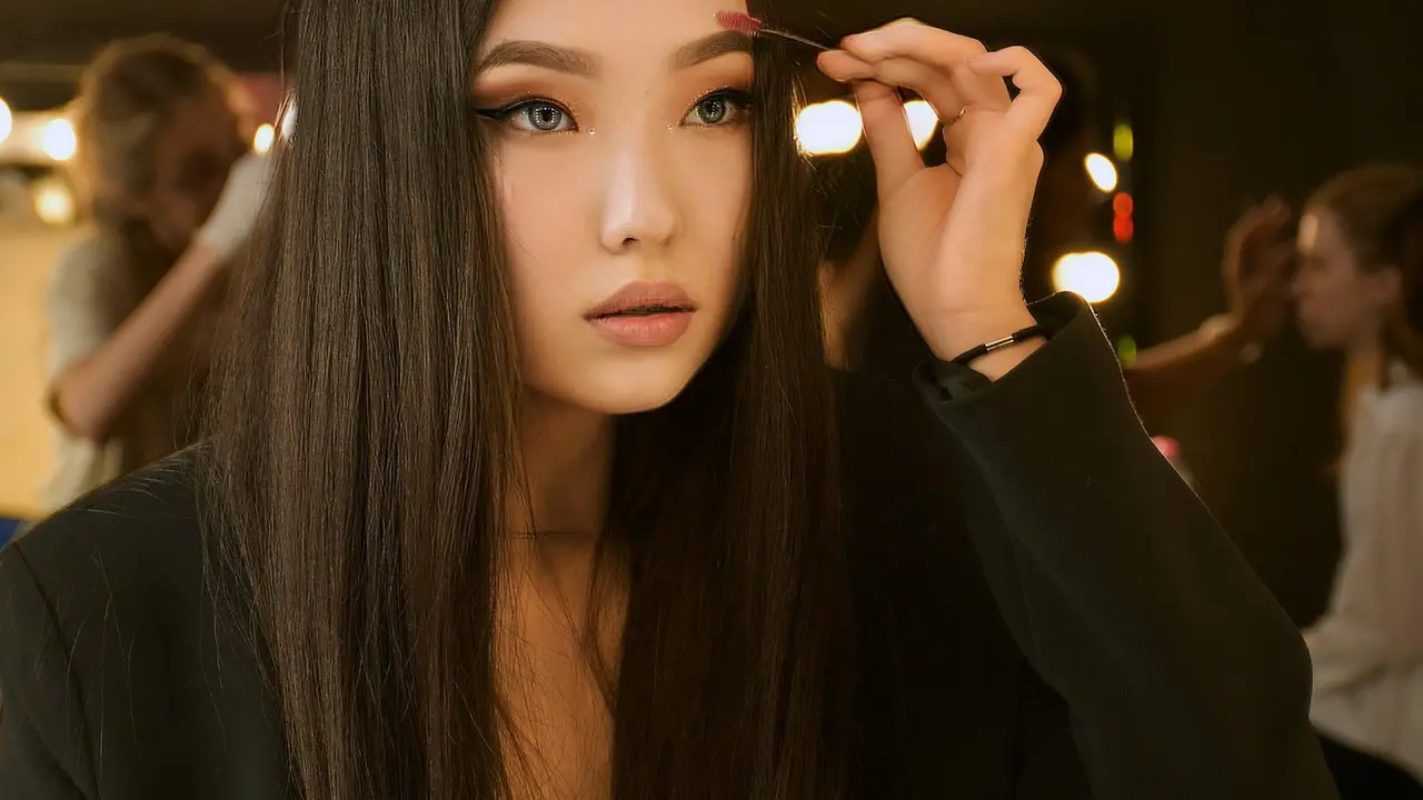 Airbrush Brow Trend: Know Its Benefits, Procedure, And More Airbrush Brow Trend: Know Its Benefits, Procedure, And More