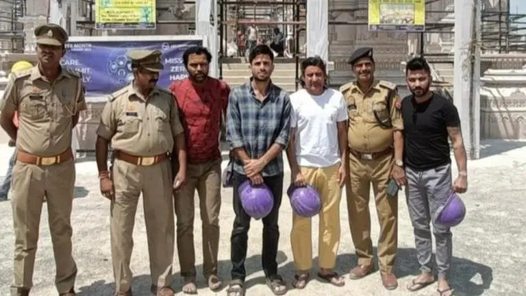IPL 2023: LSG star Ravi Bishnoi visits Ram Mandir in Ayodhya ahead of PBKS clash Ravi Bishnoi