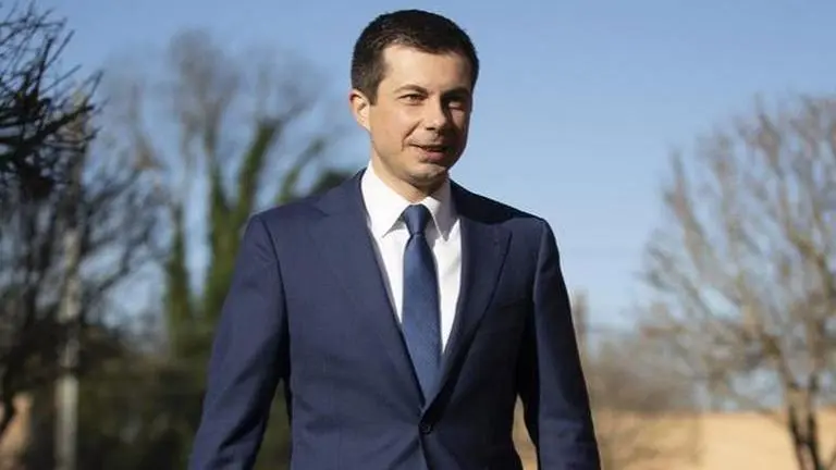Pete Buttigieg drops out of White House race to be Democratic presidential nominee Pete Buttigieg