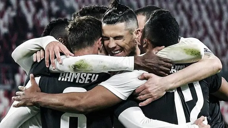 Cristiano Ronaldo to lower his annual salary by €3.8m to help Juventus pay staff: Report Cristiano Ronaldo