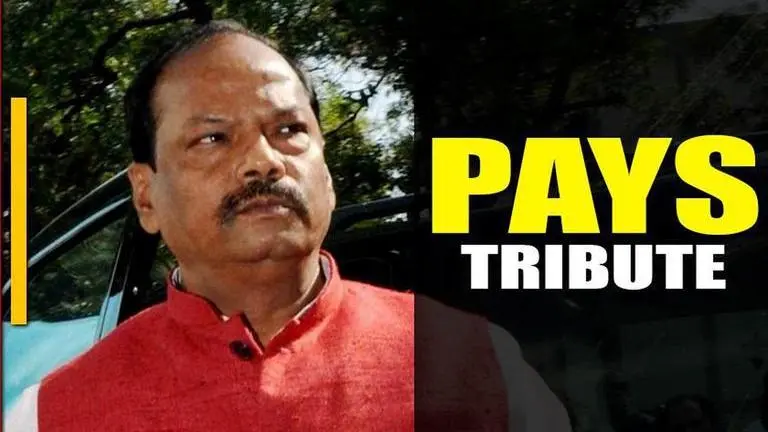 Jharkhand CM Raghubar Das salutes jawaans martyred in Naxal encounter Raghubar Das