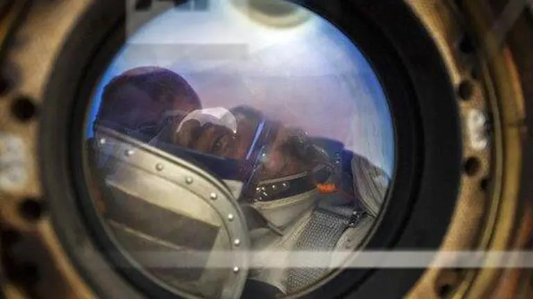 Russia launches Soyuz rocket carrying satellites Russia launches Soyuz rocket carrying satellites