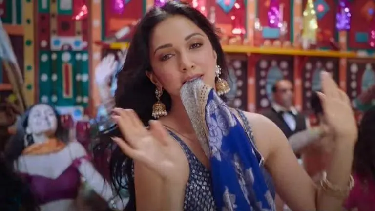 A look at 16 ‘crazy’ hook steps Bollywood has given as 'Hasina Pagal Deewani' trends kiara advani's ‘Hasina Pagal Deewani’