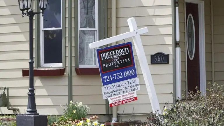 US existing home sales plunge 17.8% in April