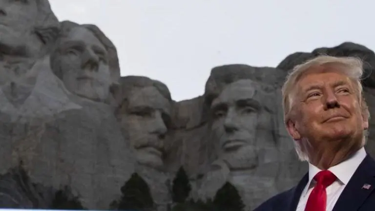 Amid furor over monuments, Trump call for garden of statues