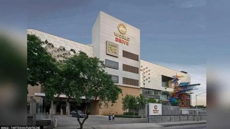 Reliance unveils Jio World Drive at BKC; new hub has drive-in theatre, restaurant & more Jio World Drive