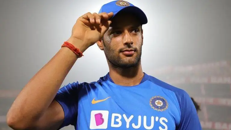 Syed Mushtaq Ali T20: Shivam Dube's all-round show takes Mumbai closer to knock-out stages Shivam Dube