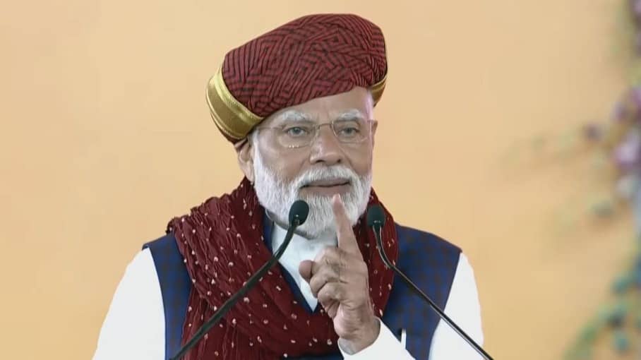 Where Hope From Others Ends Modi S Guarantees Begin Pm As He