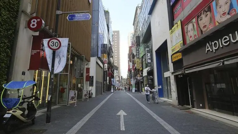 10th day of triple-digit new virus cases in South Korea 10th day of triple-digit new virus cases in South Korea