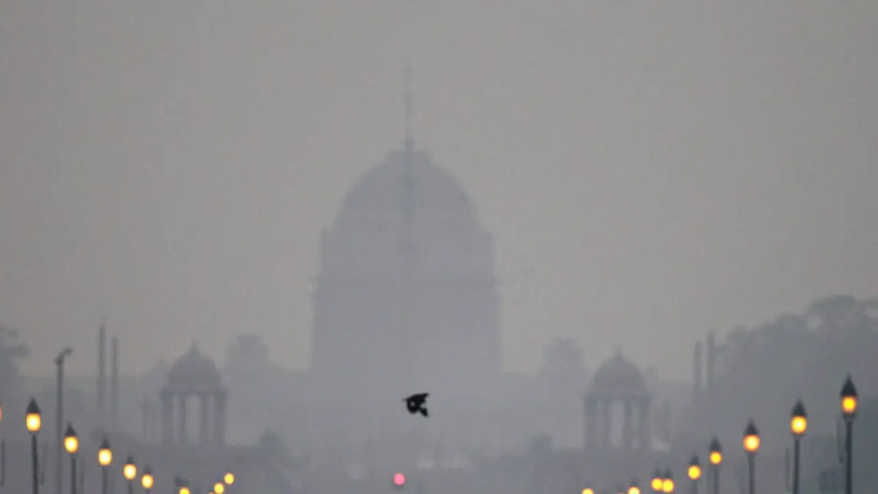 Delhi Schools Go Hybrid Till Class 5 As GRAP 3 Curbs Imposed After AQI Breaches 400 Mark Delhi Schools Go Hybrid Till Class 5 As GRAP 3 Curbs Imposed After AQI Breaches 400 Mark
