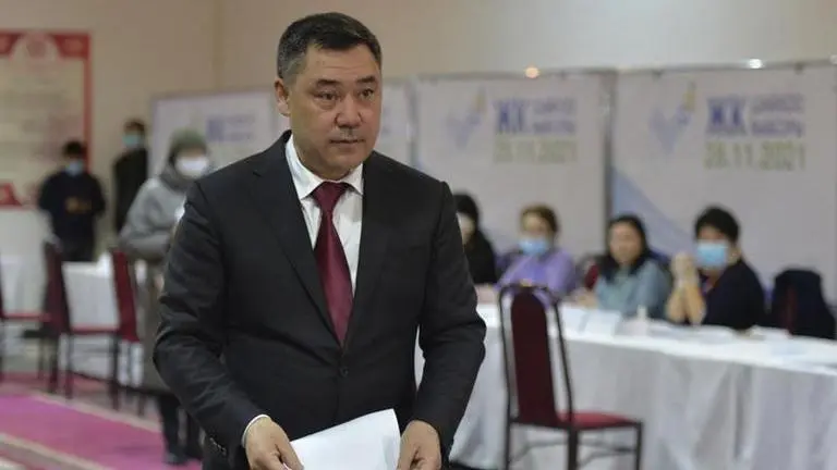 Parties loyal to president ahead in Kyrgyzstan vote president