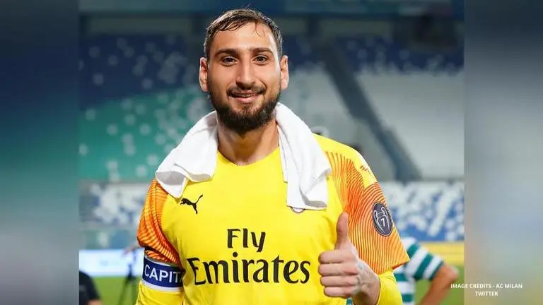 Gianluigi Donnarumma surpasses Buffon after making 200th appearance for AC Milan at 21 Gianluigi Donnarumma