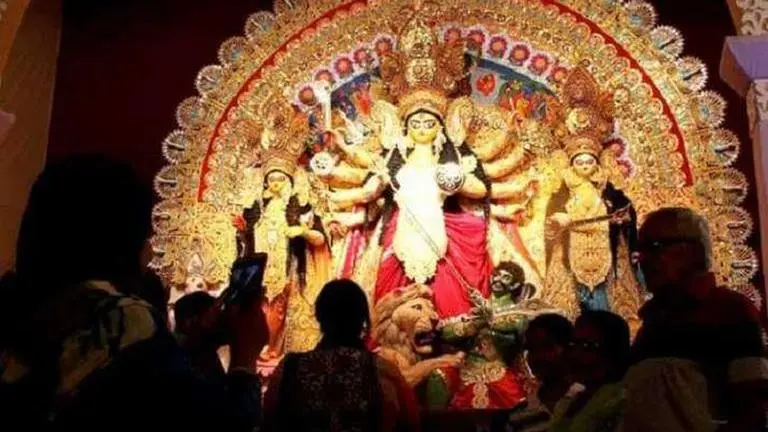 Drive-in concept to combat COVID-19 crisis this Durga puja in Kolkata