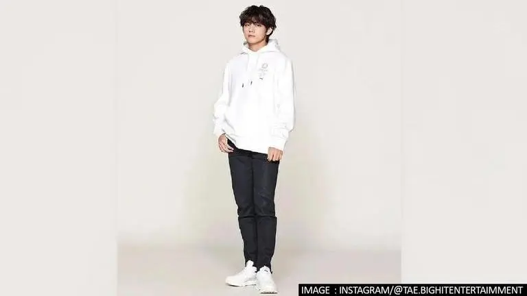 BTS, Permission to dance on stage, Online concert, BTS member V