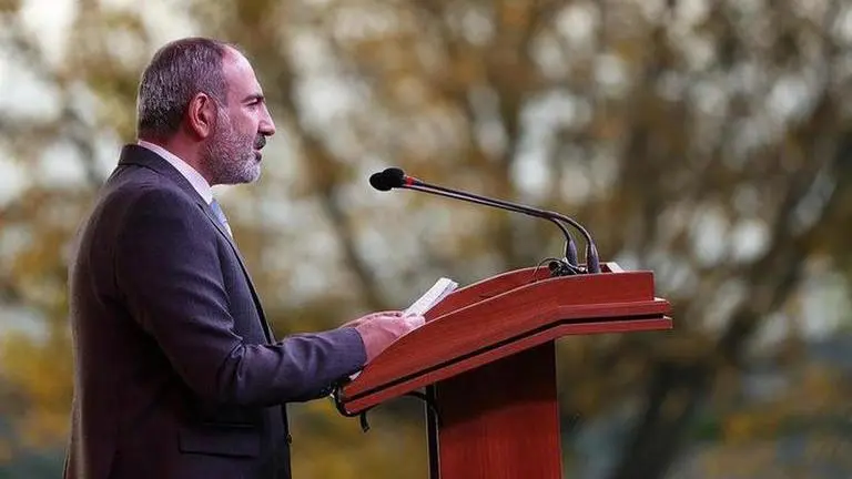 Armenian PM sacks army, police & security chiefs for setting bad example amid COVID crisis Armenian PM dismisses army, police and security chiefs