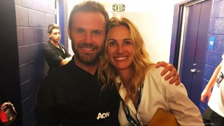 Man United fan Julia Roberts spends $100,000 for 2 tickets at Qatar WC 2022: Report Man United