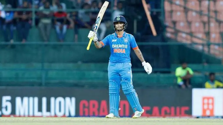 'He looks amazing': Pakistan legend is in awe of Ishan Kishan's batting prowess