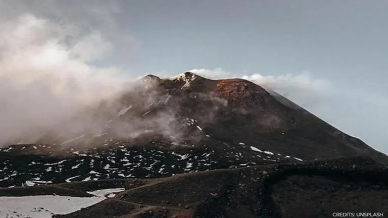 Italy: Mt. Etna becomes all-time tallest active volcano due to regular eruptions since Feb Italy, Mt. Etna