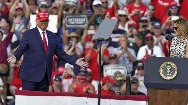 As coronavirus surges, Trump rallies keep packing in thousands