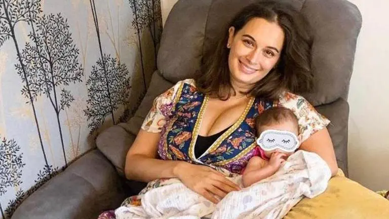 Evelyn Sharma posts breastfeeding pictures amid recent trolls; says 'All day, every day' Evelyn Sharma, evelyn sharma baby, evelyn sharma breastfeeding