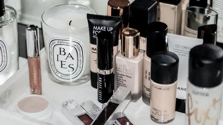 Online sales of beauty products in India grew by more than 13%: Report Beauty tips