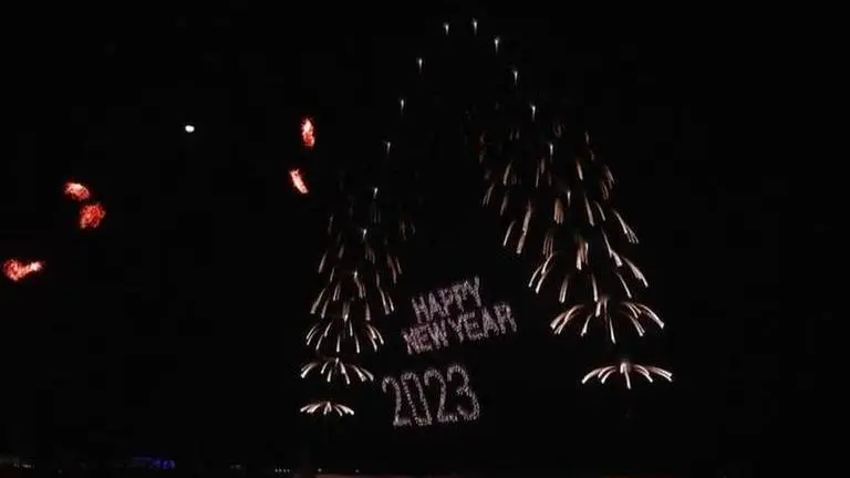 UAE wishes 'Happy New Year 2023' with largest fleet of multirotor drones display New Year 2023