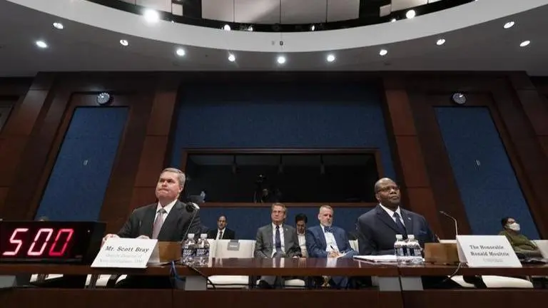 Pentagon testifies about UAP for 1st time in 50 yrs; declassifies 2 clips of UFO sighting Pentagon