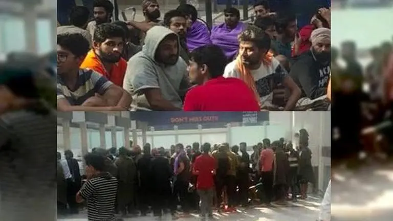 Over 300 Indians deported from Mexico land in Delhi 300