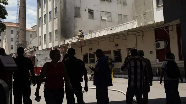 Fire forces evacuations at Brazil hospital; 1 reported dead Fire forces evacuations at Brazil hospital; 1 reported dead
