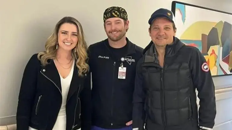 Jeremy Renner visits hospital staff who saved his life after snow plow accident Jeremy Renner