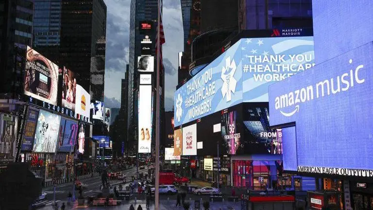 New York reviewing sites for more hospital beds, Cuomo says New York reviewing sites for more hospital beds, Cuomo says