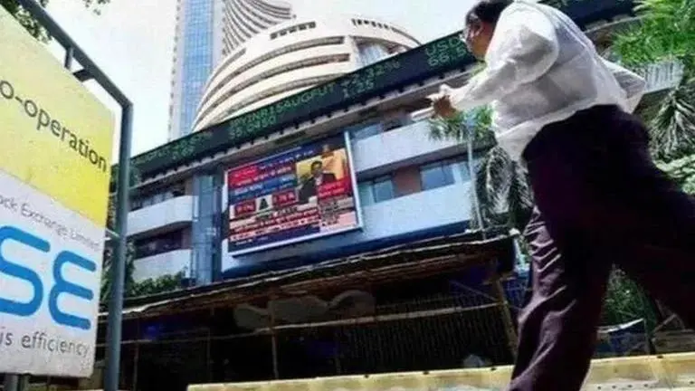 Markets fall in early trade on weak global trends Sensex