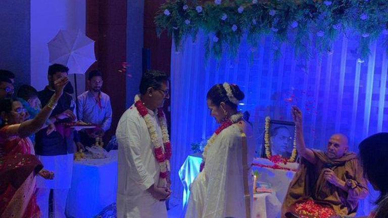 IAS Tina Dabi Gets Married To Pradeep Gawande Days After Making ...