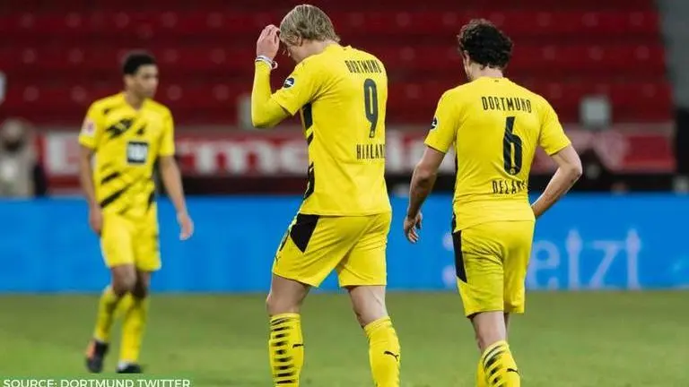 How to watch Monchengladbach vs Dortmund live