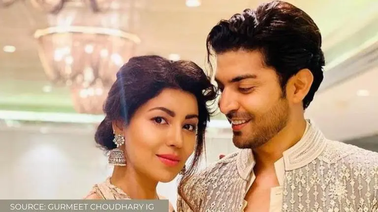 Gurmeet Choudhary, Debina Bonnerjee participate in 'Pawri Ho Rahi Hai' trend; watch Gurmeet Choudhary