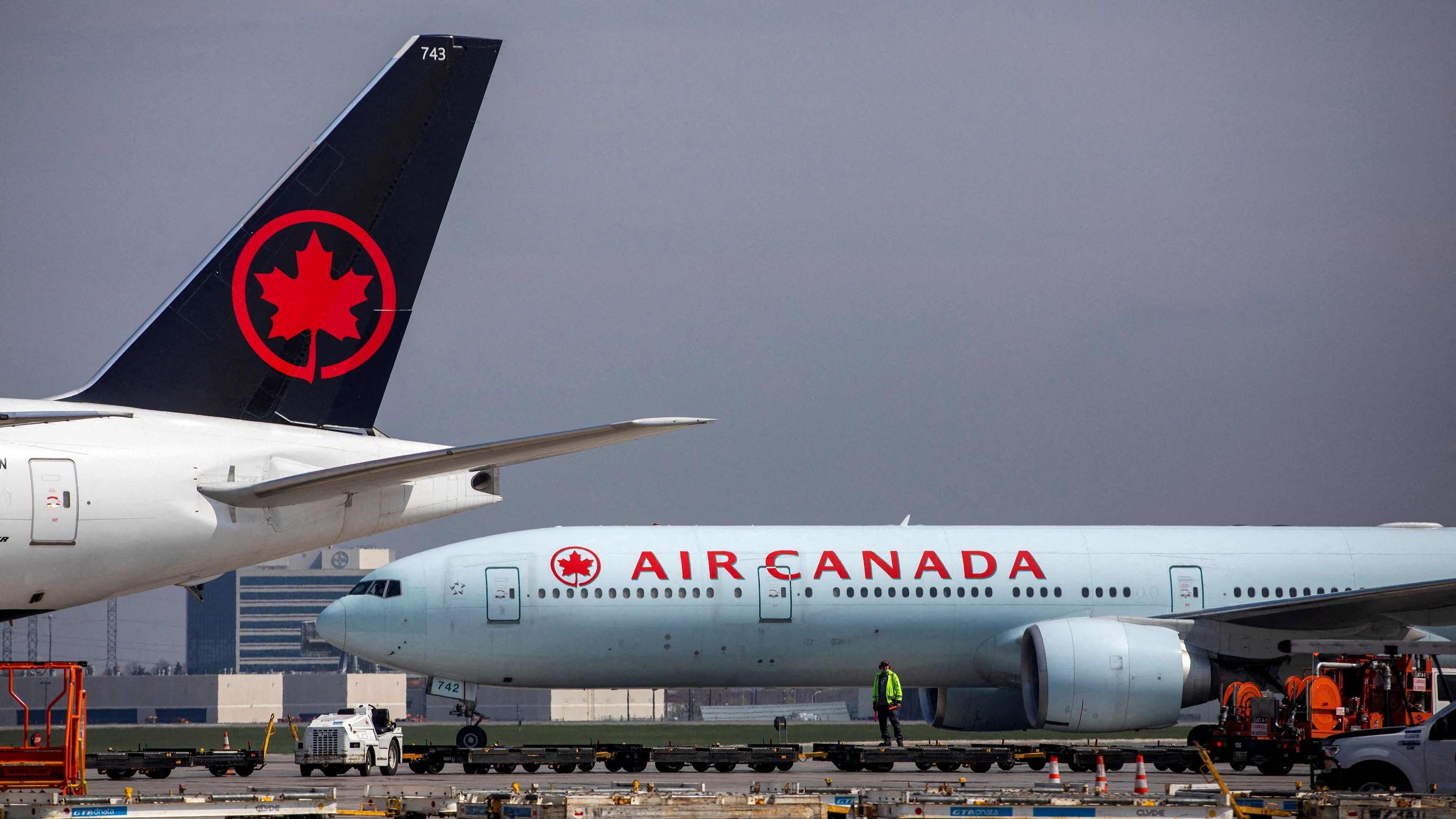 Air Canada reaches agreement with pilots union, averting strike