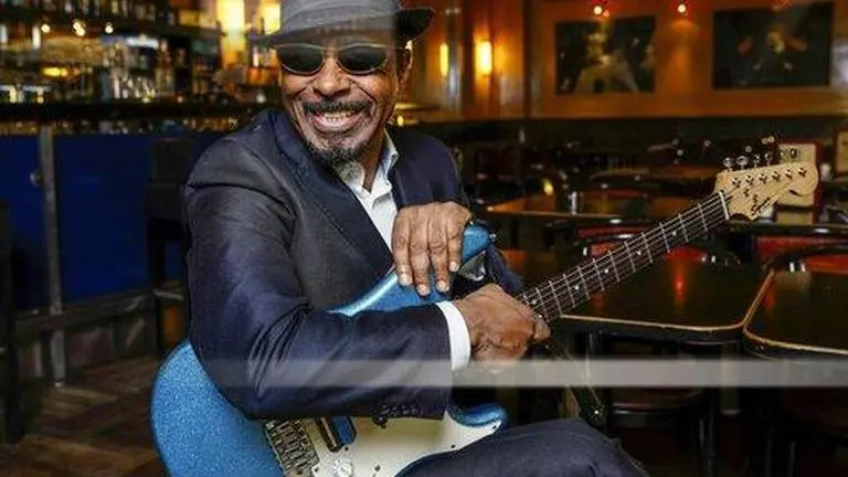 Jimmie Rodgers, singer of 'Honeycomb' and other hits, dies Jimmie Rodgers, singer of 'Honeycomb' and other hits, dies