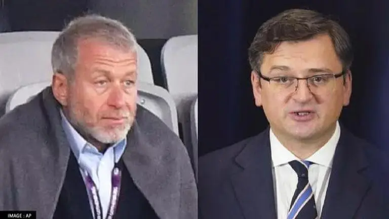 Ukrainian FM Kuleba advises negotiators to avoid food & drinks during peace talks: Report Ukraine