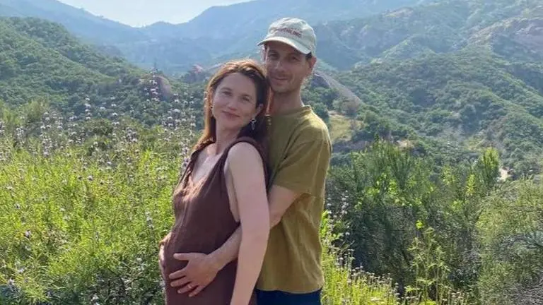 Harry Potter star Bonnie Wright, husband Andrew Lococo set to welcome first child Harry Potter