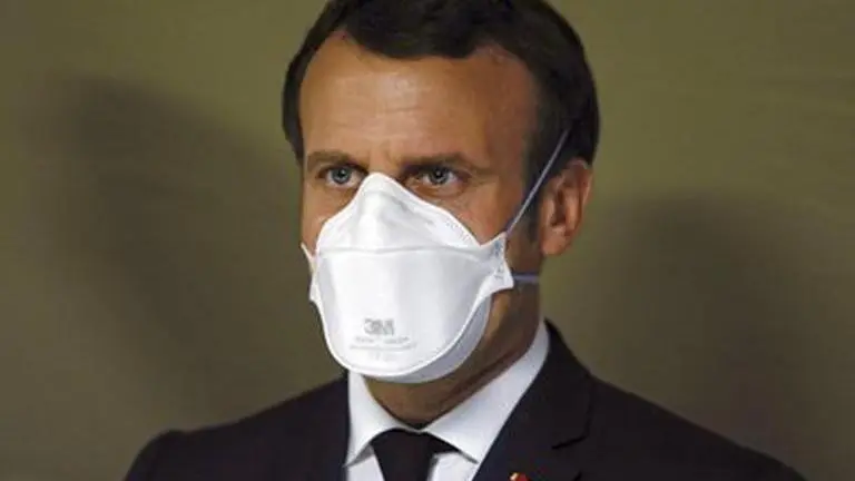 Parisians enjoy bank holiday in the sun amid virus Parisians enjoy bank holiday in the sun amid virus