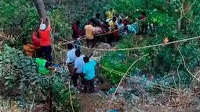 Bus carrying music troupe falls into gorge on old Mumbai-Pune road, 13 dead, 29 injured Mumbai