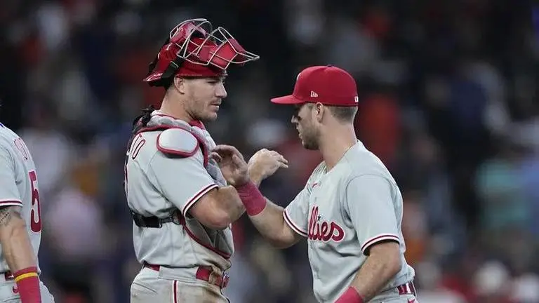 MLB Scores: Zack Wheeler throws 6 shutout innings, Philadelphia Phillies beat Houston Astros 6-1 Wheeler throws 6 shutout innings, Phillies beat Astros 6-1