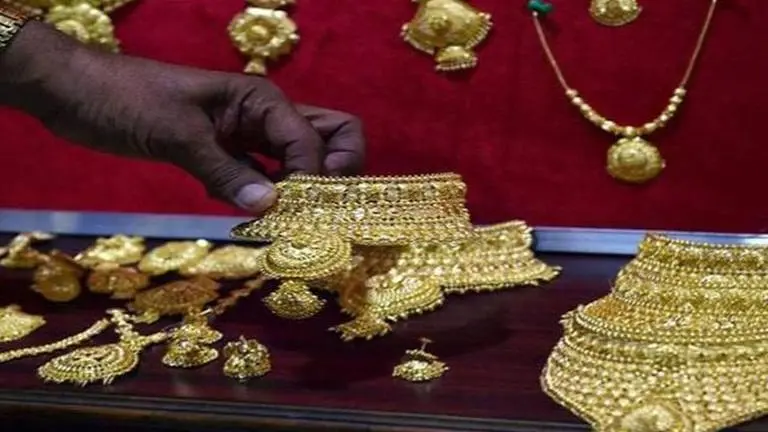 Man dupes married woman into starting life afresh, flees with her jewellery Kolkata