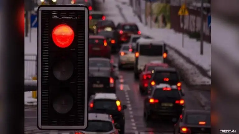 Woman in China rents ex-boyfriend's car, jumps red light 49 times in 2 days to get revenge Woman rents ex's car