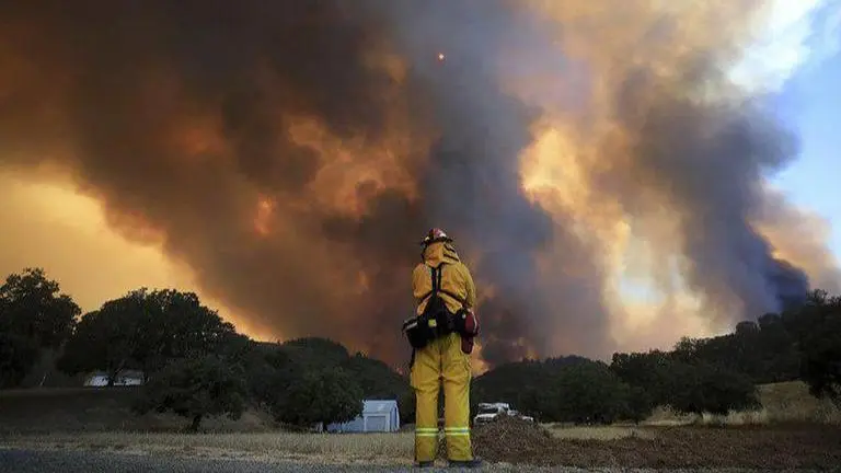Other states aid in California wildfire battle