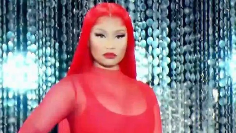 Nicki Minaj faces backlash from fans over collaboration with Tekashi 6ix9ine Nicki Minaj face backlash by fans over collab with 6ix9ine for upcoming single 'Trollz'